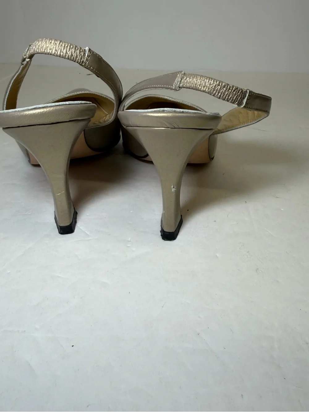 Anne Klein Metallic Gold-Taupe Pointed Slingback Heels size‎ 6